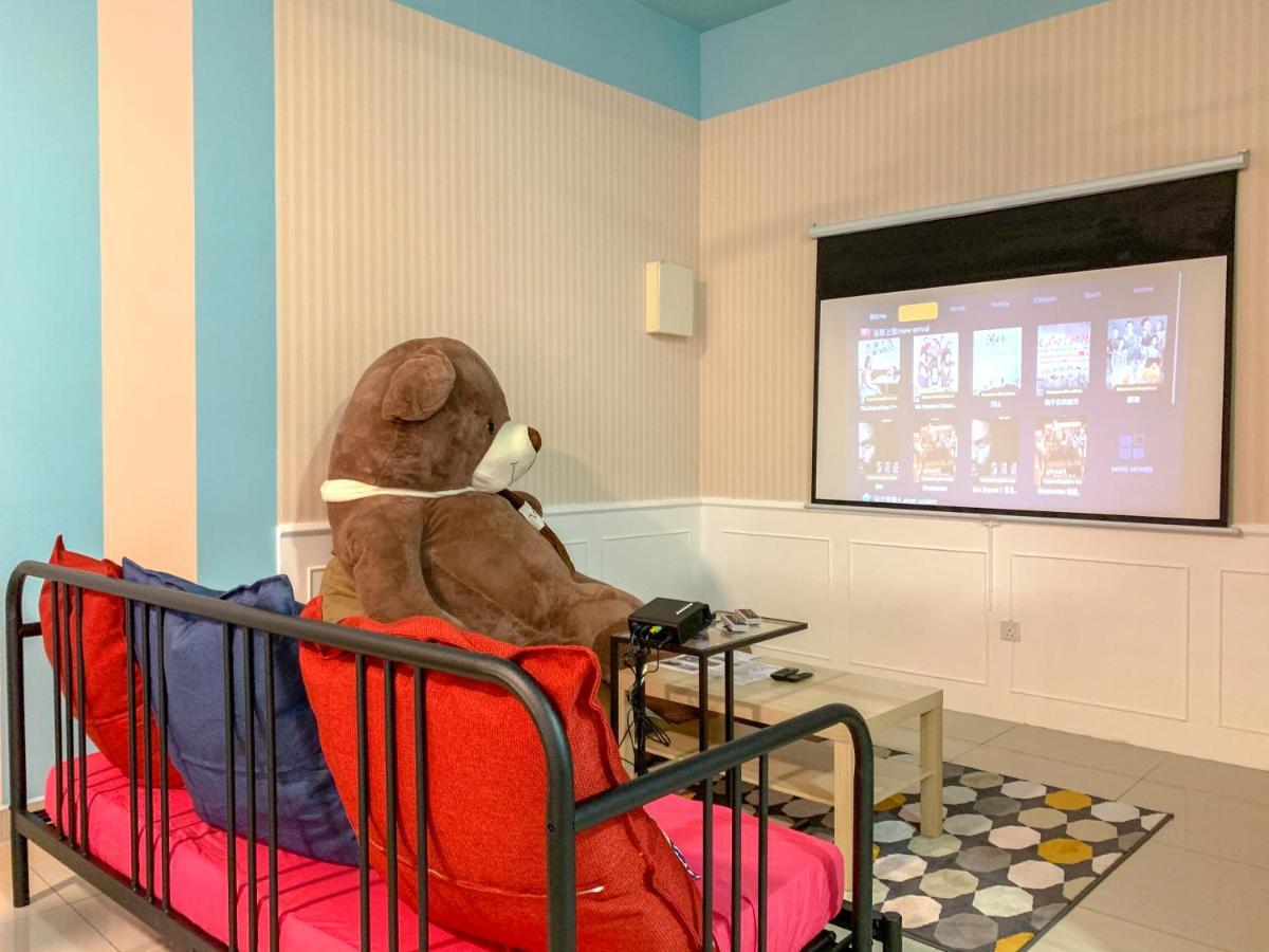 Manhattan Teddy Bear By Nest At Austin Heights Apartment *